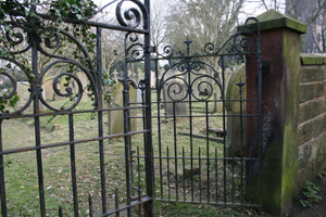 St Laurence Churchyard